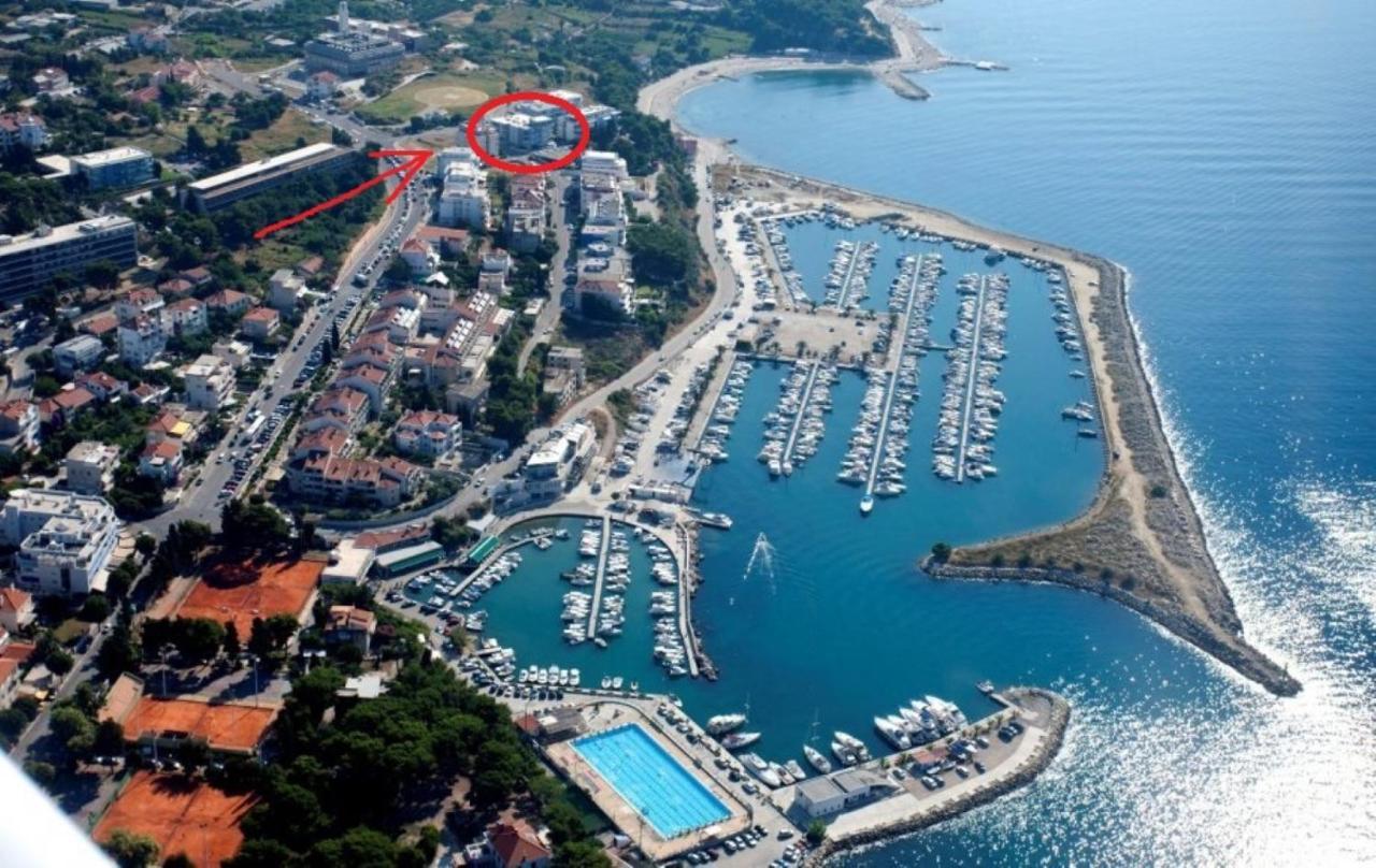 Near Beach Apartment Reno With Private Parking Split Exteriör bild