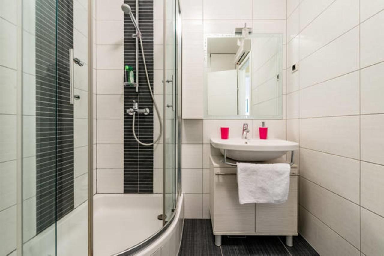 Near Beach Apartment Reno With Private Parking Split Exteriör bild