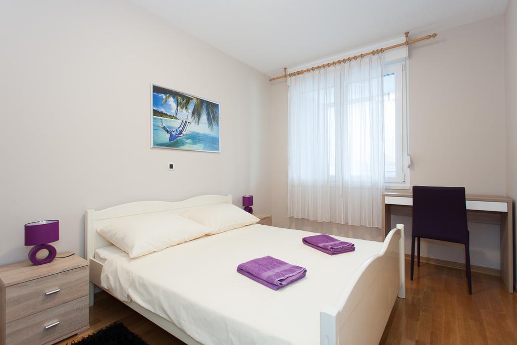 Near Beach Apartment Reno With Private Parking Split Exteriör bild