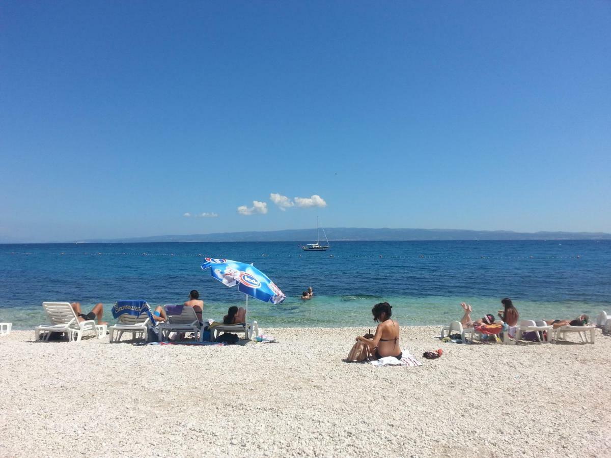Near Beach Apartment Reno With Private Parking Split Exteriör bild