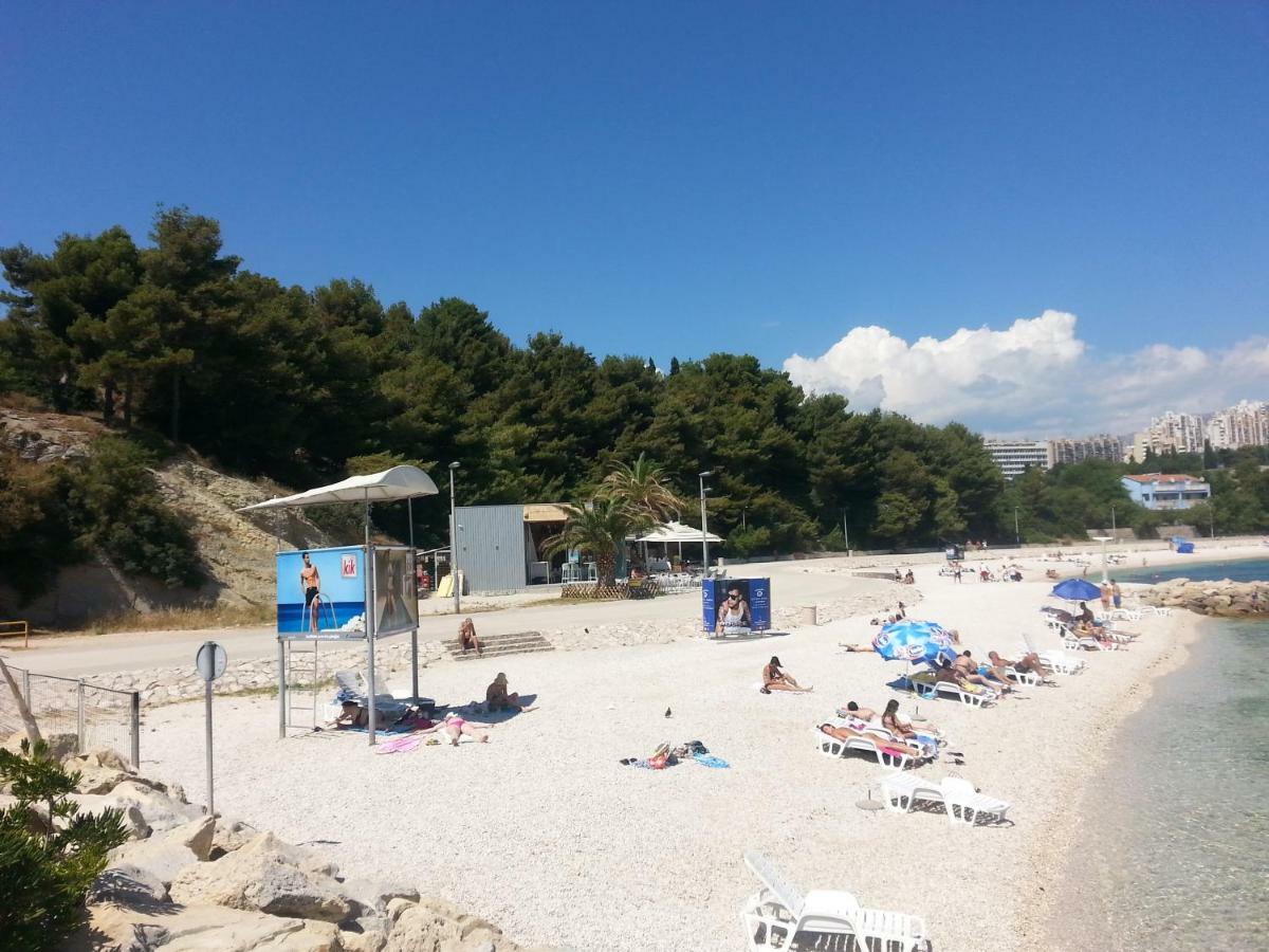 Near Beach Apartment Reno With Private Parking Split Exteriör bild