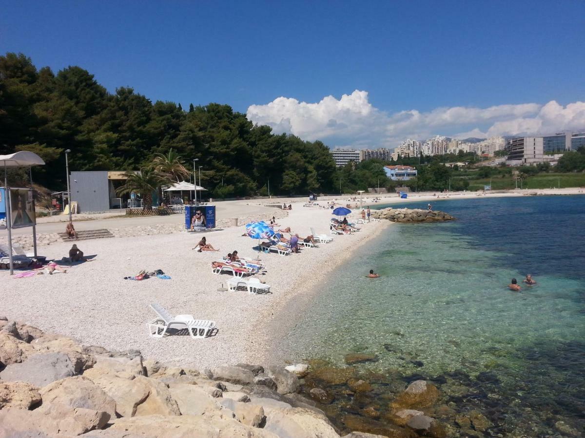 Near Beach Apartment Reno With Private Parking Split Exteriör bild